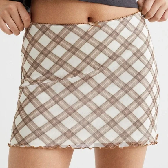 H&M Mesh Mini Skirt M Cream Brown Checked - Picture 2 of 7